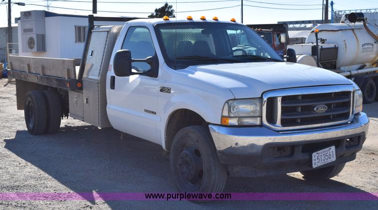 image for item I8667 2003 Ford F450 XLT Super Duty flatbed truck