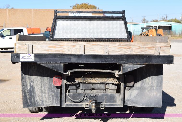 image for item I8667 2003 Ford F450 XLT Super Duty flatbed truck