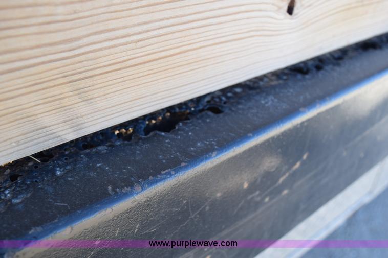 image for item I8667 2003 Ford F450 XLT Super Duty flatbed truck