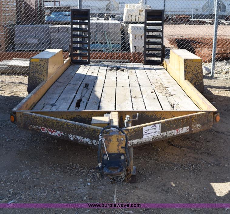 image for item I8668 2005 Redi Haul flatbed trailer