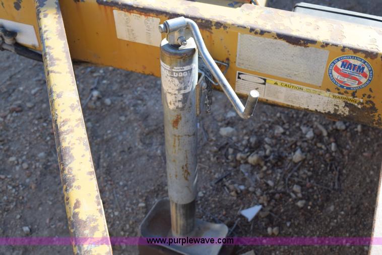 image for item I8668 2005 Redi Haul flatbed trailer