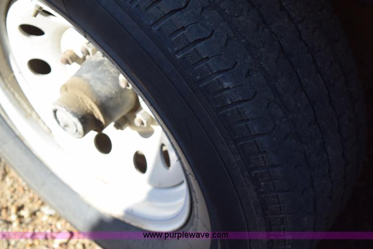 image for item I8668 2005 Redi Haul flatbed trailer