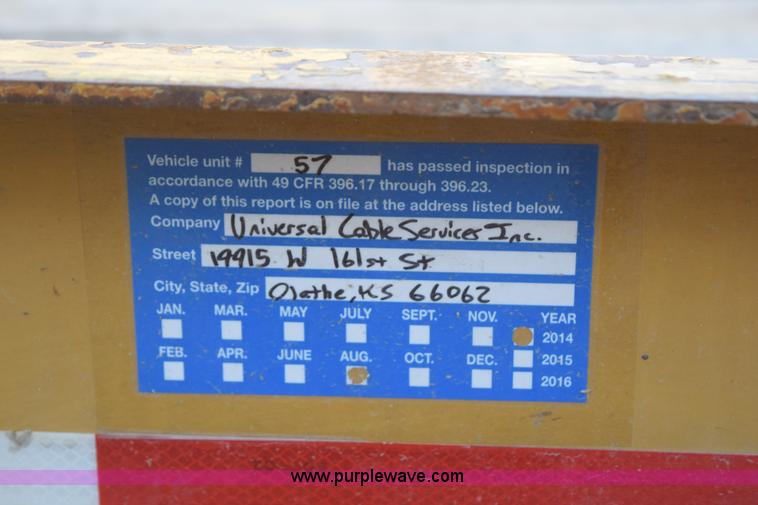 image for item I8668 2005 Redi Haul flatbed trailer