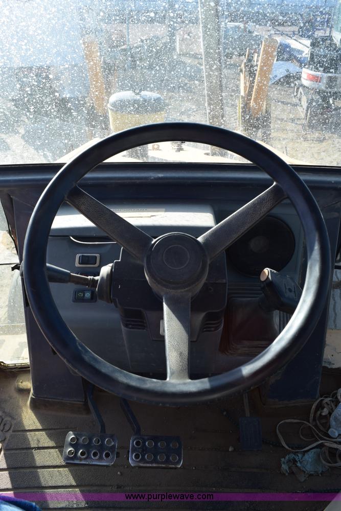 image for item I8672 1998 Case 580L Series 2 backhoe