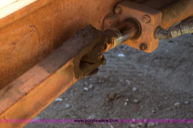 image for item I8672 1998 Case 580L Series 2 backhoe