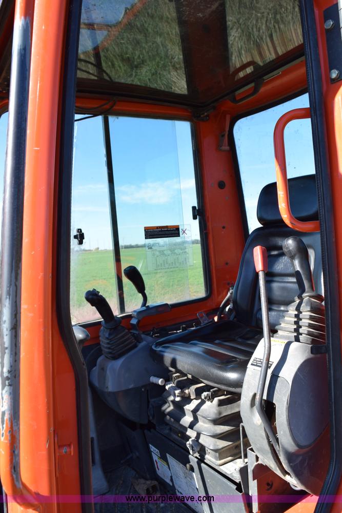 image for item I8673 2005 Kubota KX121-3SS compact excavator