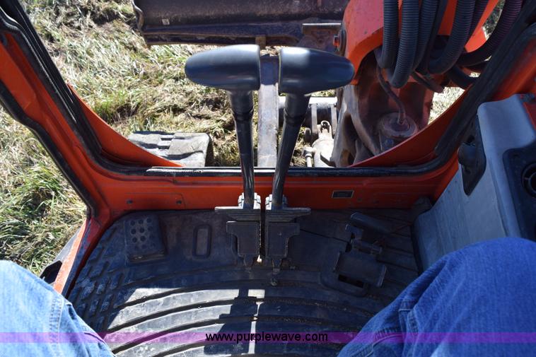 image for item I8673 2005 Kubota KX121-3SS compact excavator