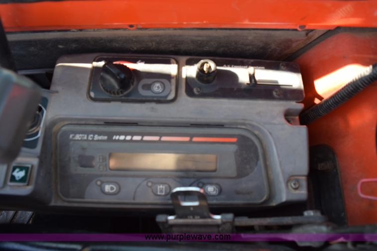 image for item I8673 2005 Kubota KX121-3SS compact excavator