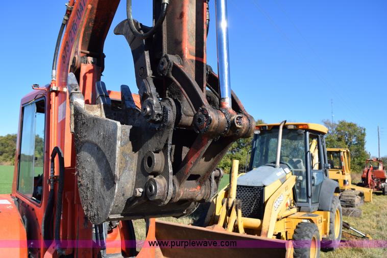 image for item I8673 2005 Kubota KX121-3SS compact excavator