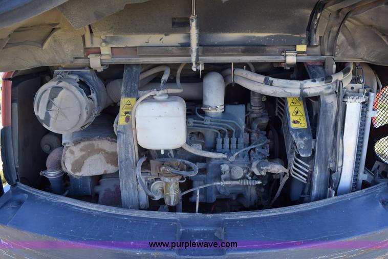 image for item I8673 2005 Kubota KX121-3SS compact excavator