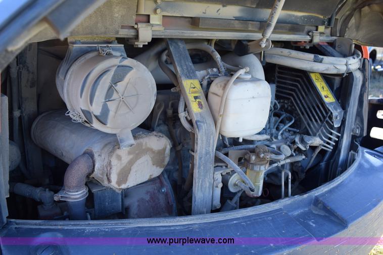 image for item I8673 2005 Kubota KX121-3SS compact excavator