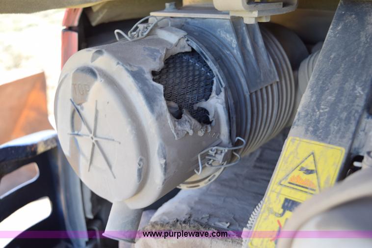 image for item I8673 2005 Kubota KX121-3SS compact excavator