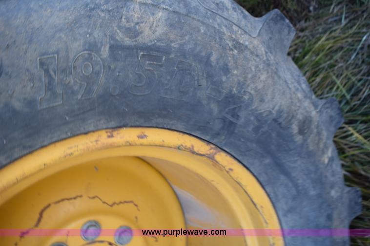 image for item I8674 2001 John Deere 310SG backhoe