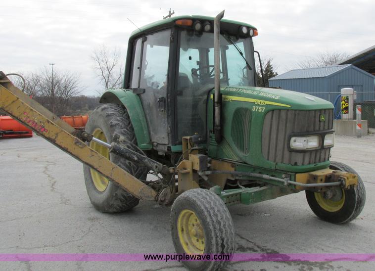 image for item I8840 2004 John Deere 6420 tractor