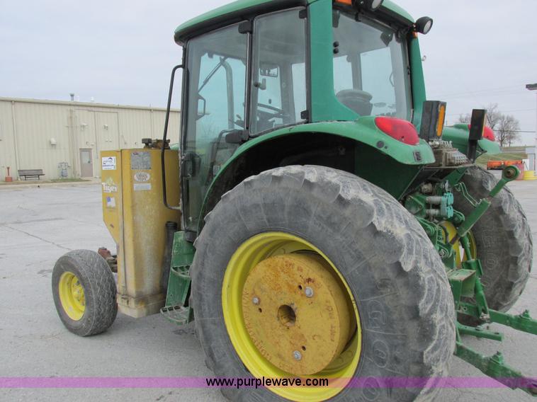 image for item I8840 2004 John Deere 6420 tractor