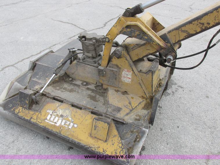 image for item I8840 2004 John Deere 6420 tractor