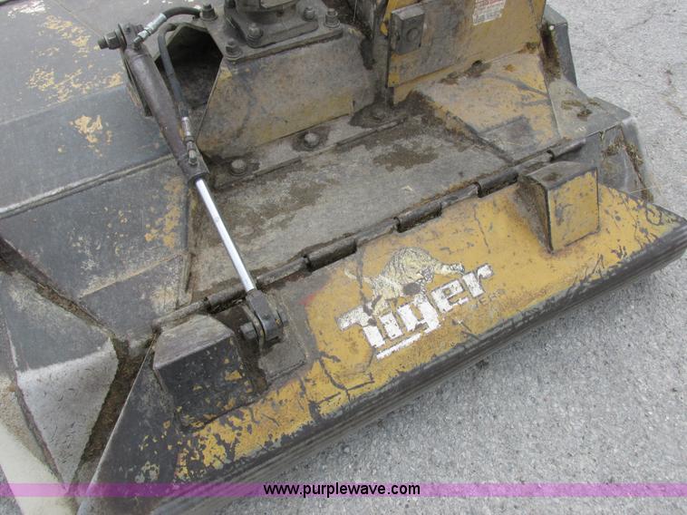 image for item I8840 2004 John Deere 6420 tractor