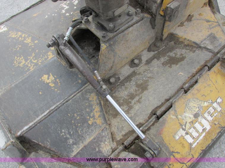 image for item I8840 2004 John Deere 6420 tractor