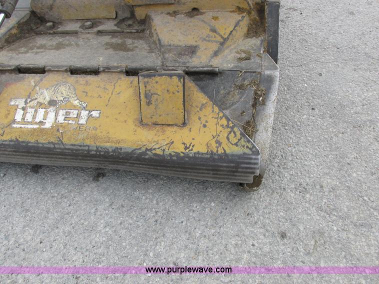 image for item I8840 2004 John Deere 6420 tractor