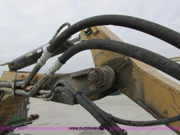 image for item I8840 2004 John Deere 6420 tractor