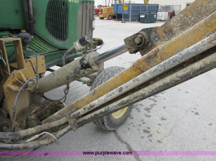 image for item I8840 2004 John Deere 6420 tractor