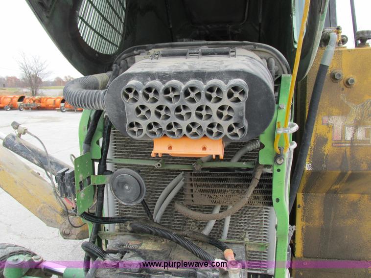 image for item I8840 2004 John Deere 6420 tractor