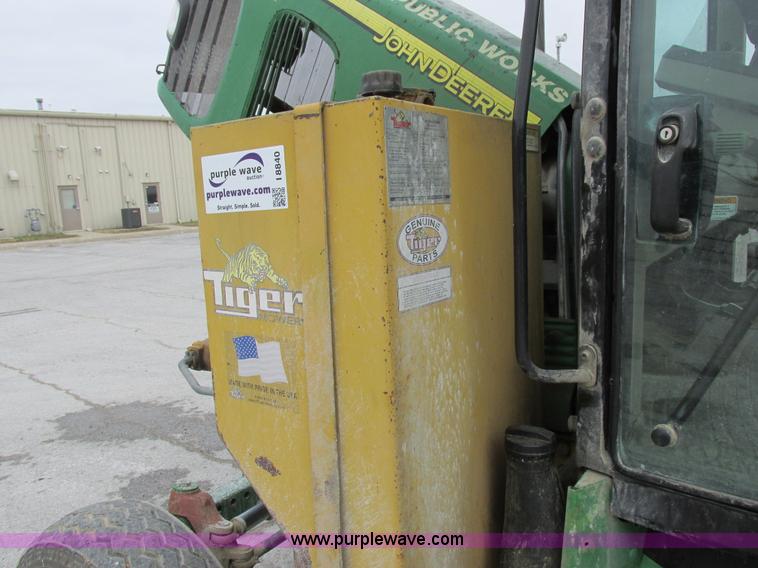 image for item I8840 2004 John Deere 6420 tractor