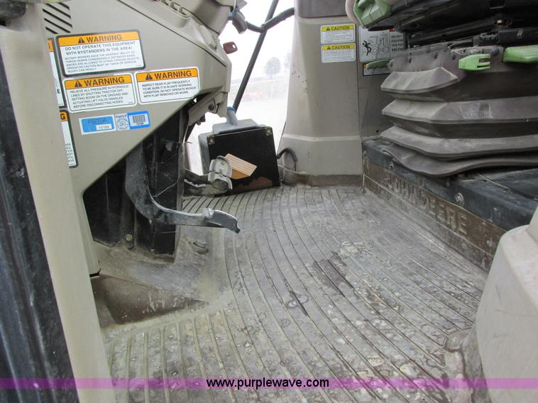 image for item I8840 2004 John Deere 6420 tractor