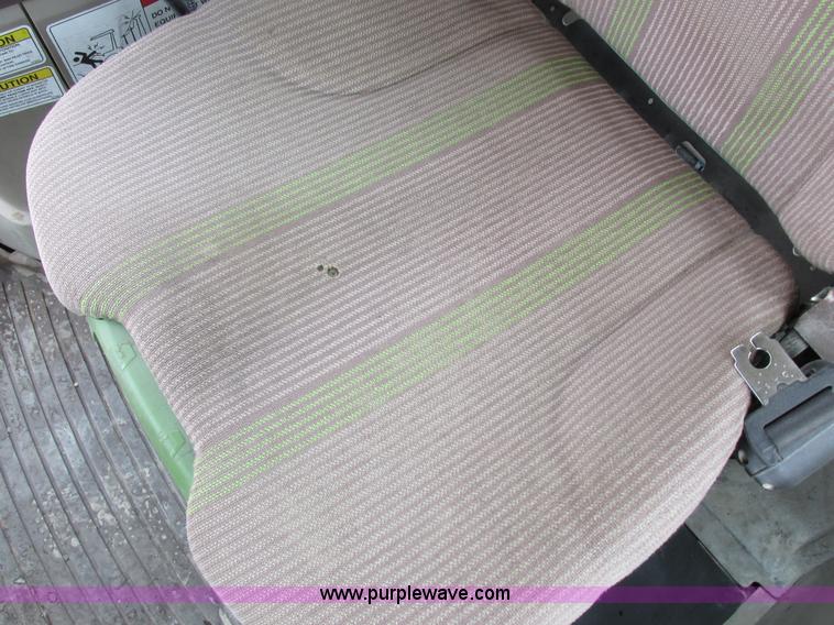 image for item I8840 2004 John Deere 6420 tractor