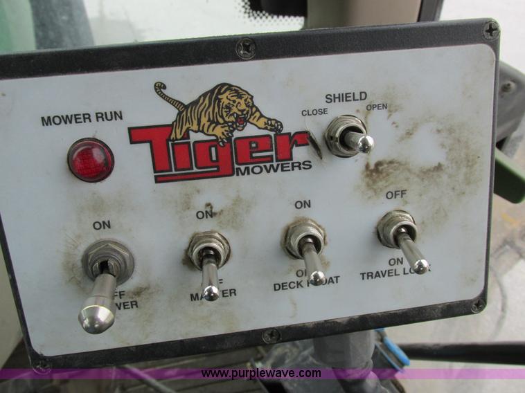 image for item I8840 2004 John Deere 6420 tractor