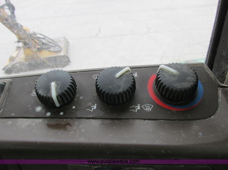 image for item I8840 2004 John Deere 6420 tractor