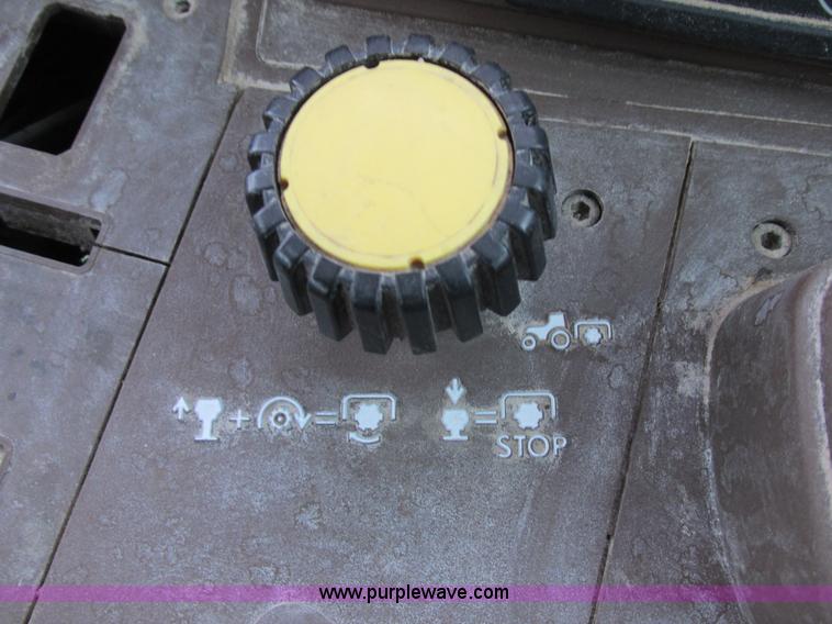 image for item I8840 2004 John Deere 6420 tractor