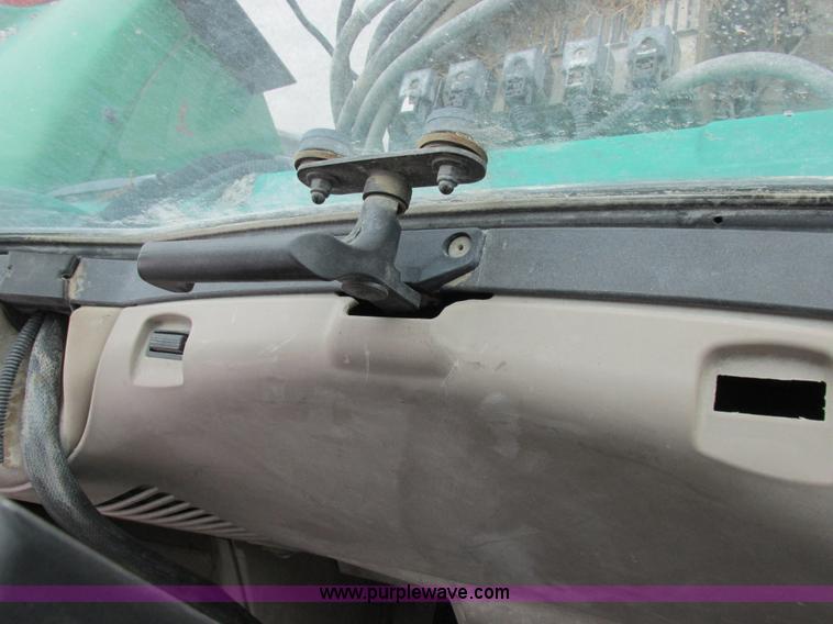 image for item I8840 2004 John Deere 6420 tractor