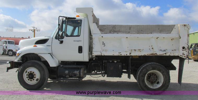 image for item I8875 2009 International 7300 dump truck