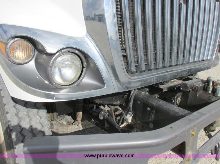 image for item I8875 2009 International 7300 dump truck