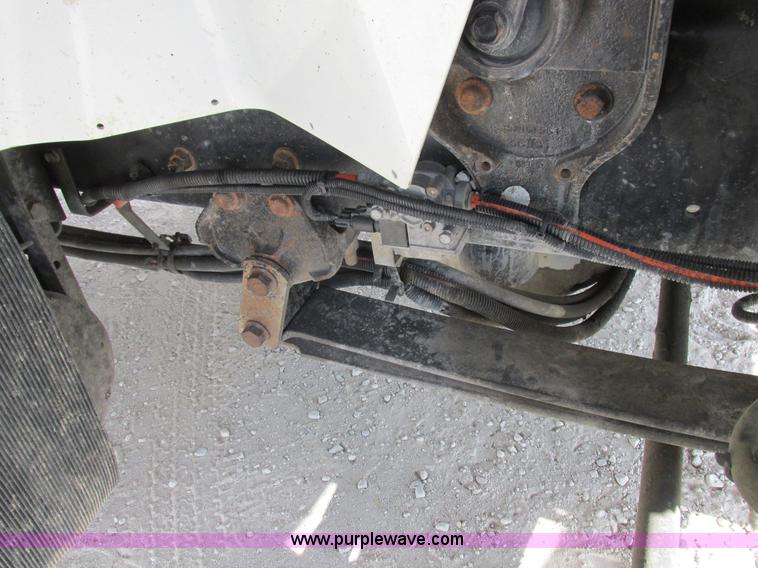 image for item I8875 2009 International 7300 dump truck