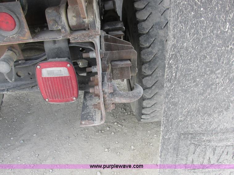 image for item I8875 2009 International 7300 dump truck