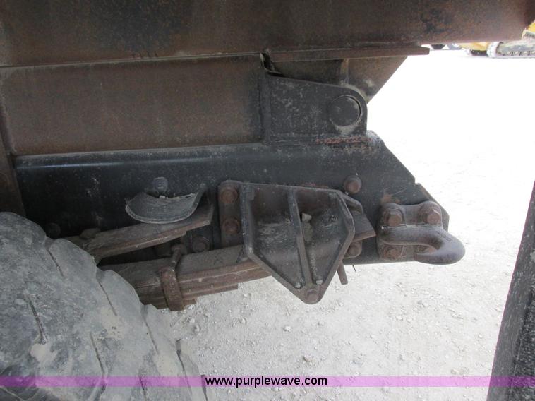 image for item I8875 2009 International 7300 dump truck