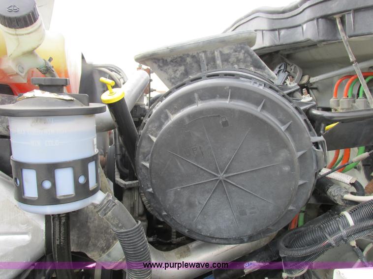 image for item I8875 2009 International 7300 dump truck