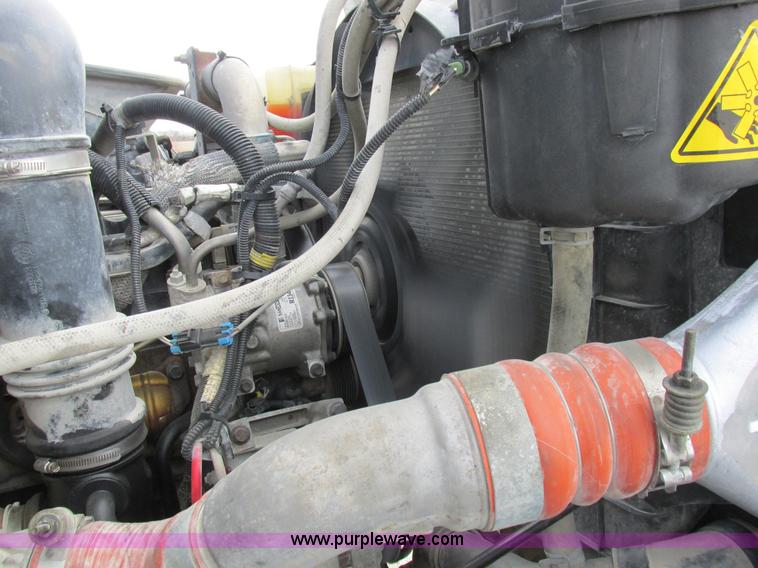 image for item I8875 2009 International 7300 dump truck