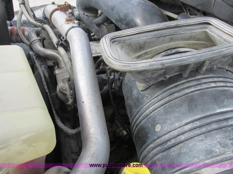 image for item I8875 2009 International 7300 dump truck