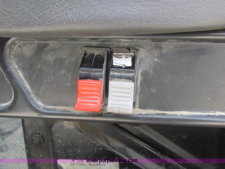 image for item I8875 2009 International 7300 dump truck