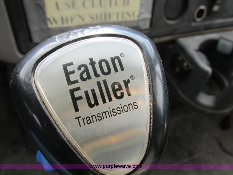 image for item I8875 2009 International 7300 dump truck