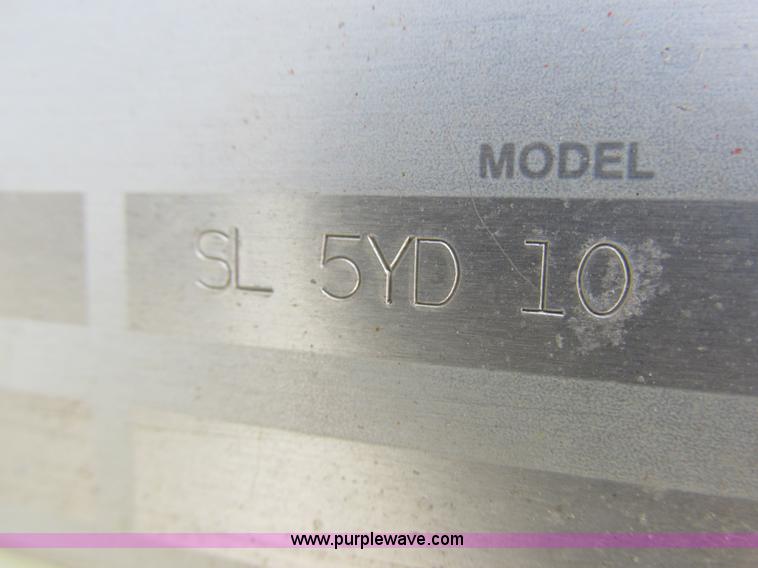 image for item I8875 2009 International 7300 dump truck