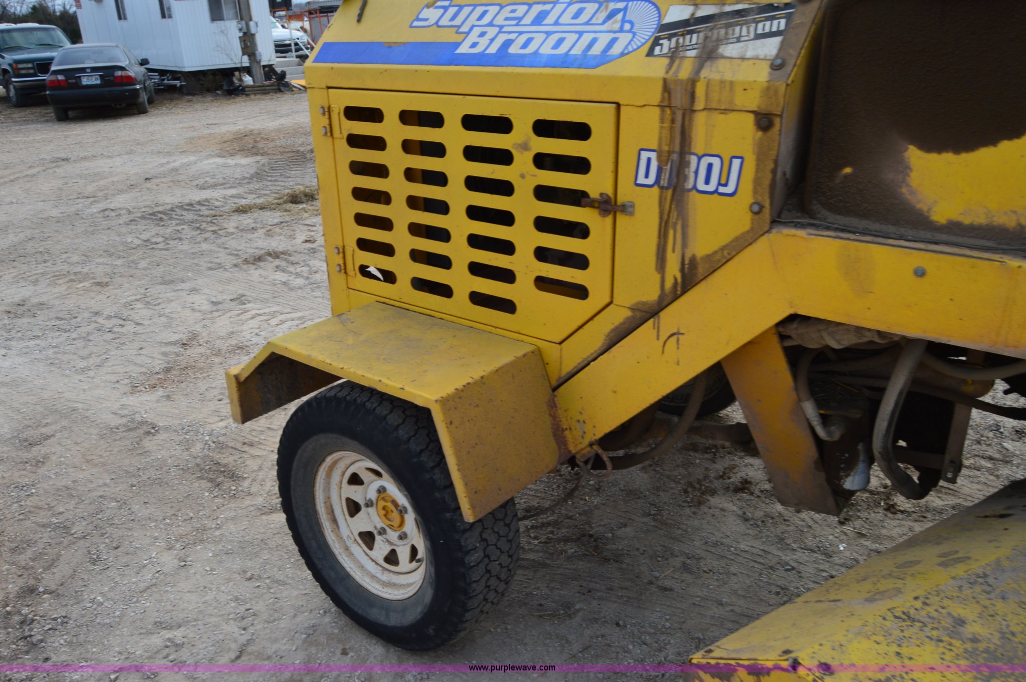 Superior DT80J broom in Springfield, MO Item I2883 sold Purple Wave