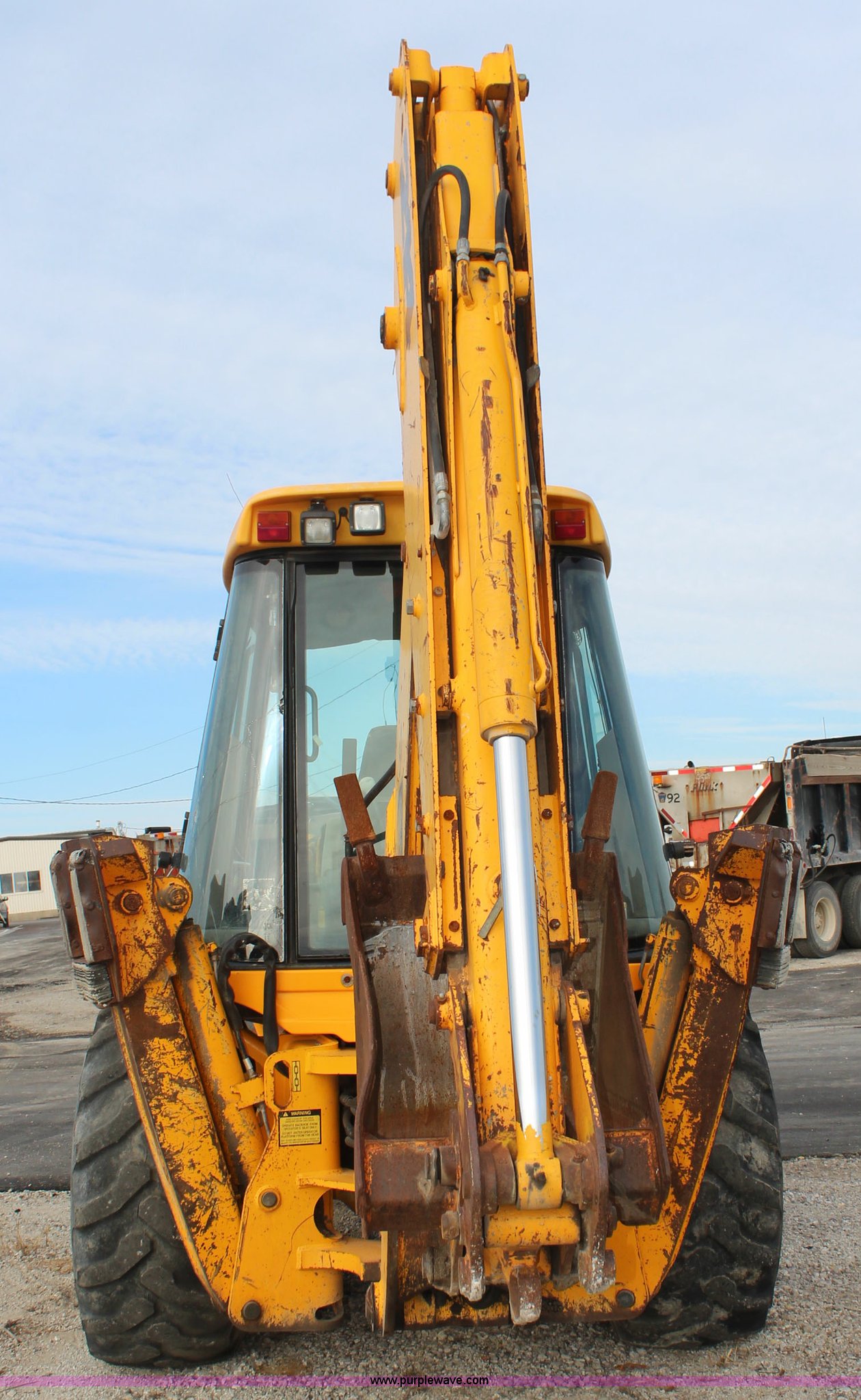 ... JCB 214 Series 3 backhoe Full size in new window ...
