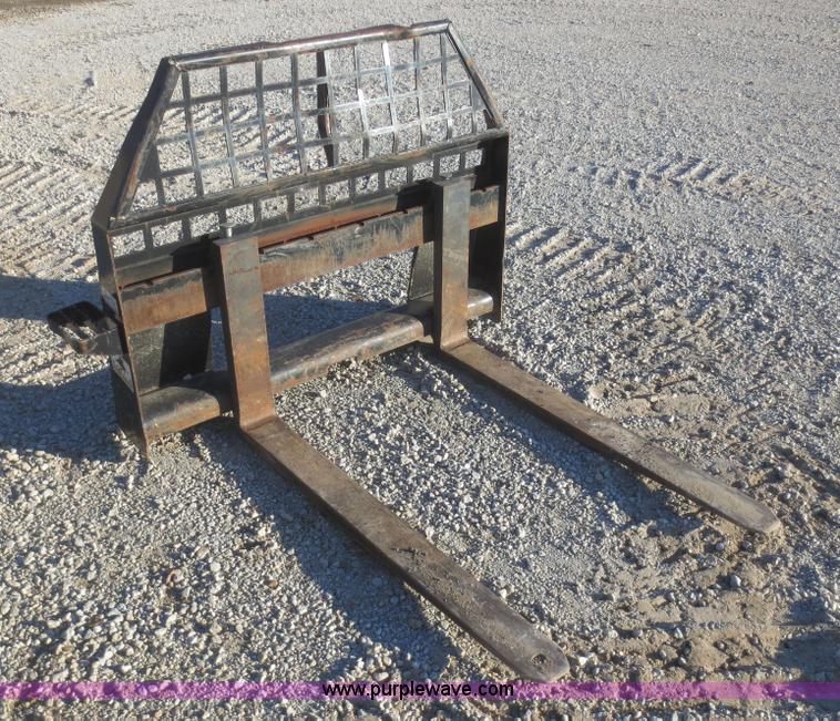 image for item AZ9130 Caterpillar pallet forks