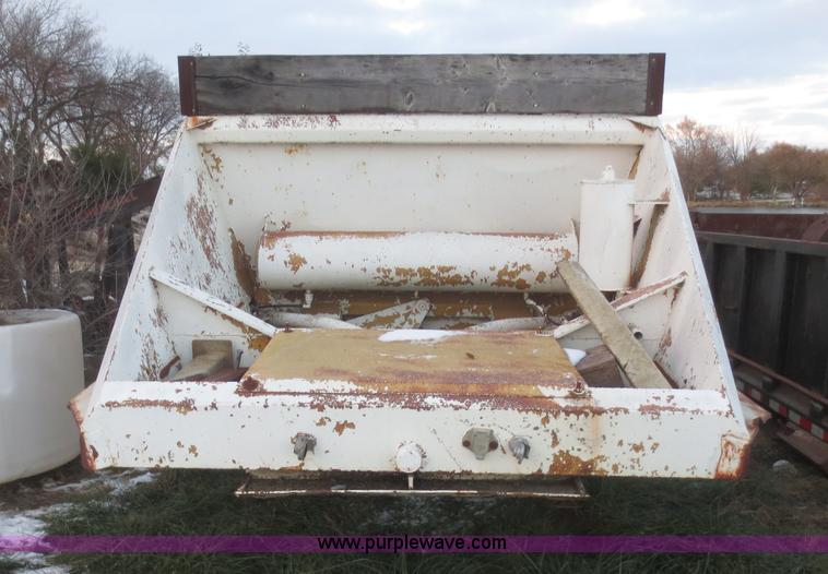 image for item BA9457 1967 Load King 202T-1 belly dump trailer