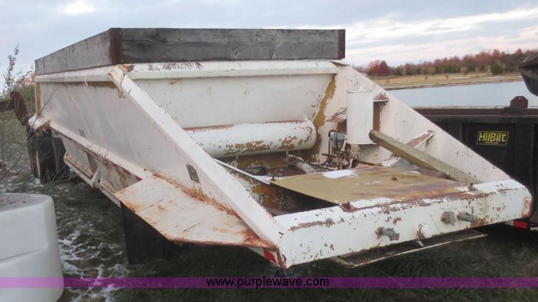 image for item BA9457 1967 Load King 202T-1 belly dump trailer