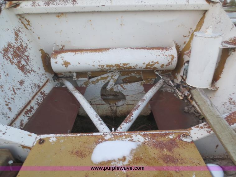 image for item BA9457 1967 Load King 202T-1 belly dump trailer